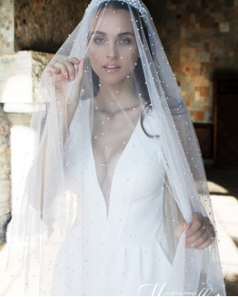 Весільна фата з перлинами