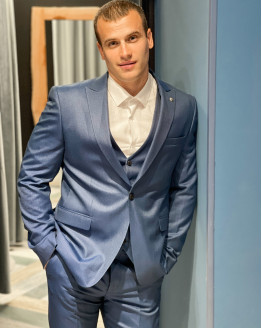 Чоловічий костюм А-95