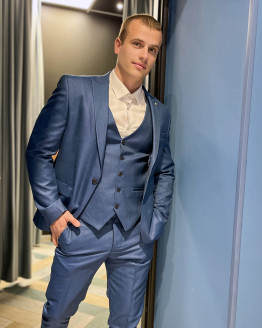 Чоловічий костюм А-95